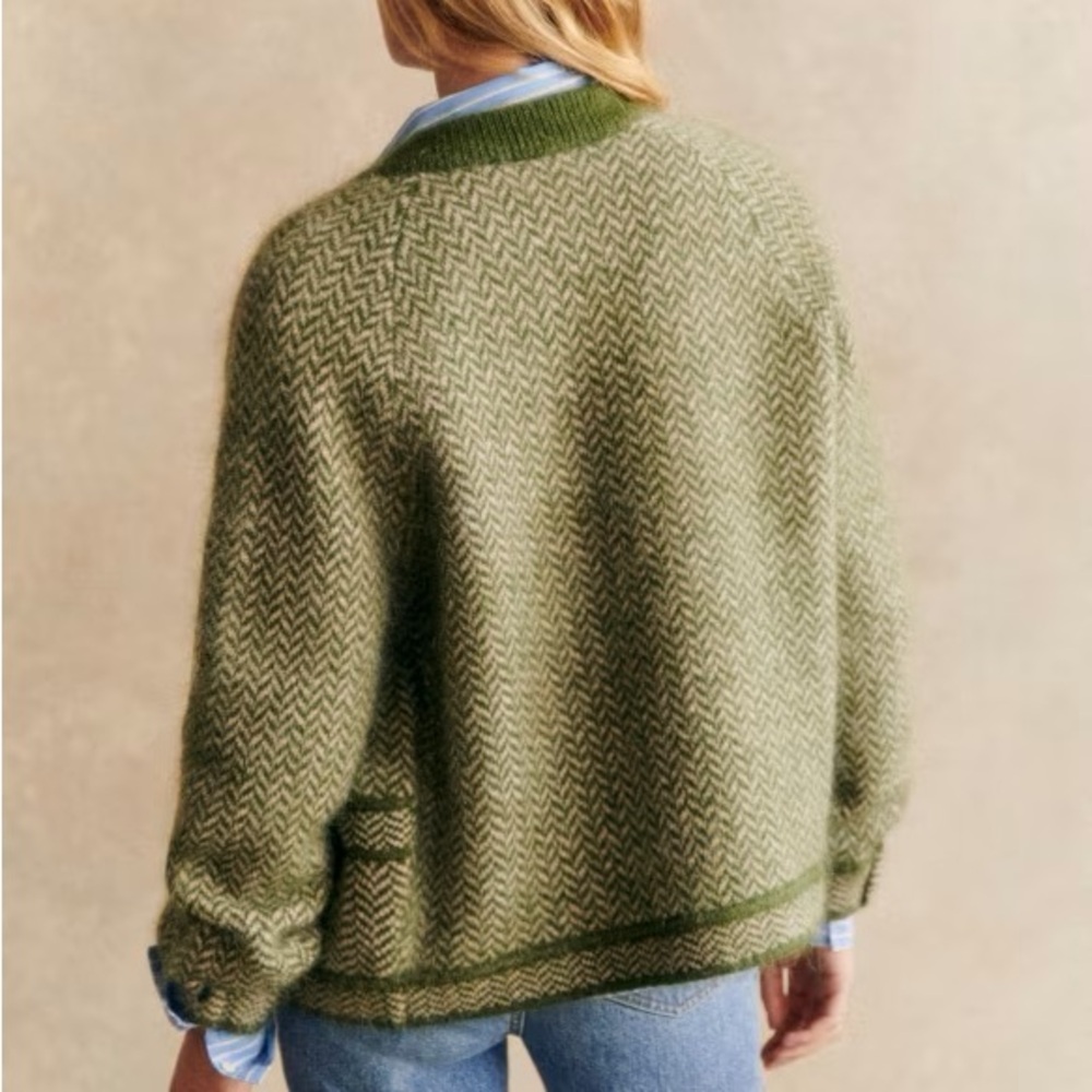 Sézane Noah Jacket in Perfect Green Herringbone Wool Coat - Picture 4 of 5